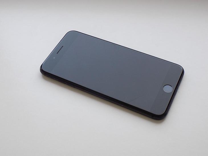 APPLE iPhone 7 Plus 32GB Matt Black - Mobily a chytrá elektronika
