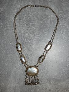 Přepychový, honosný perleťový koliér, perleť+obecný kov, koolo 1950, v