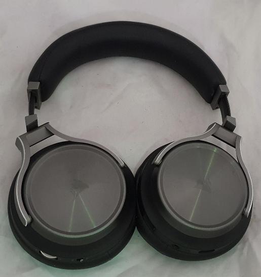 Nefunkční a pouze pro podnikatele: Herní sluchátka Corsair Virtuoso SE - Sluchátka, mikrofony