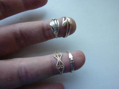 stříbrné prsteny 