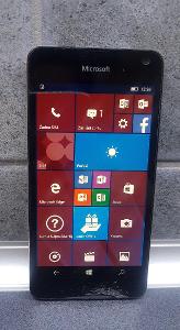 Funkční telefon NokiaMicrosoft Lumia 650 s Windows - poškozený