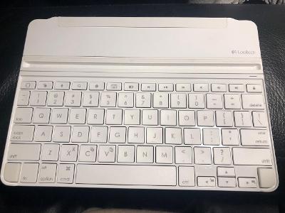 Logitech Ultra Thin Magnetic Clip-on Keyboard Cover iPAD Air 2 