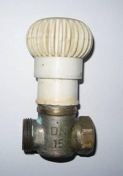 Uzávěr ventil radiátorový přímý DN15 - 1/2" - Zahradní technika