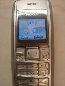 Tlačítkový mobilní telefon mobil Nokia typ 1600