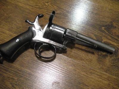 Historický revolver LEFAUCHEUX 9 mm