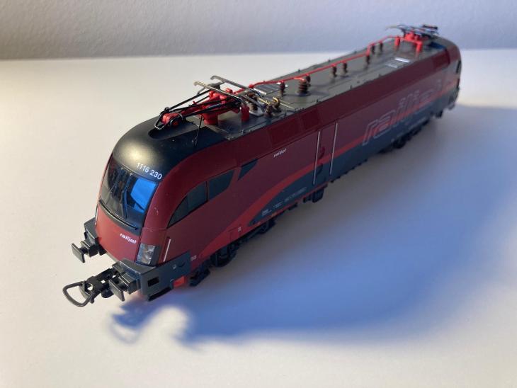 Taurus - Elektrická lokomotiva HO - Modelová železnice