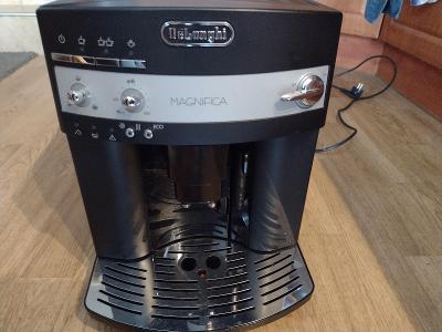 DeLonghi ESAM 3000 B Espresso kávovar