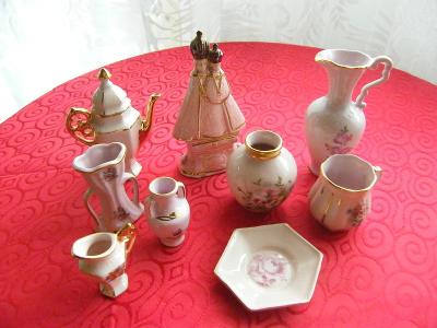 KRÁSNÉ MINIATURY růžový porcelán včetně minisošky ...