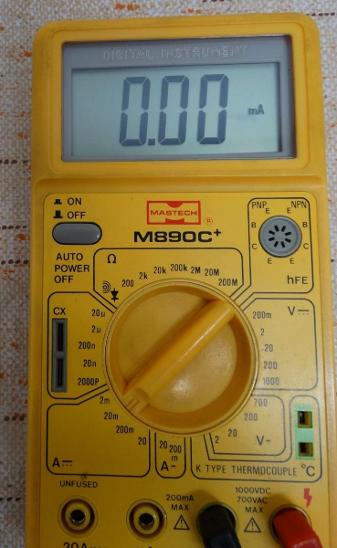 Multimetr kapesní MASTECH M890C - Měřicí přístroje