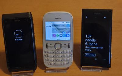 Mobilní telefony Nokia - 3 ks!