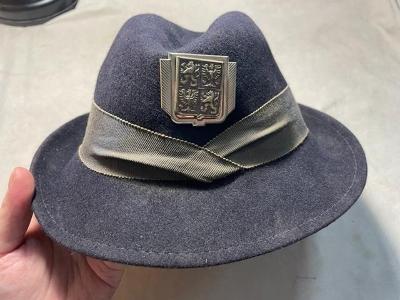 Policejní klobouk, TT14