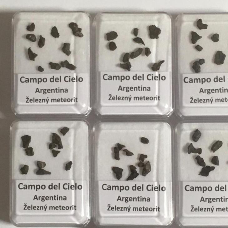 Železný meteorit Campo del Cielo - Argentina - 10 kusů v krabičce - Sběratelství