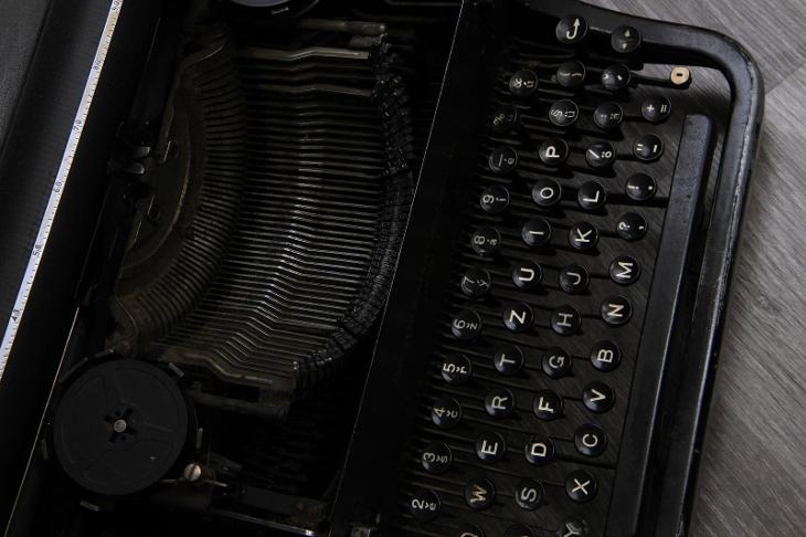 starý psací stroj consul zeta (02) - Starožitnosti