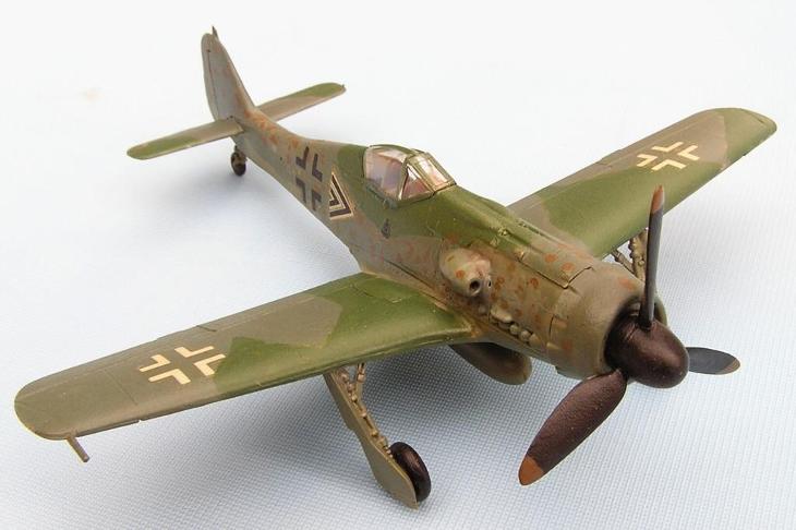 Focke Wulf Fw 190d 9 Luftwaf Měřítko 1 72 Postavený Plastikový Model