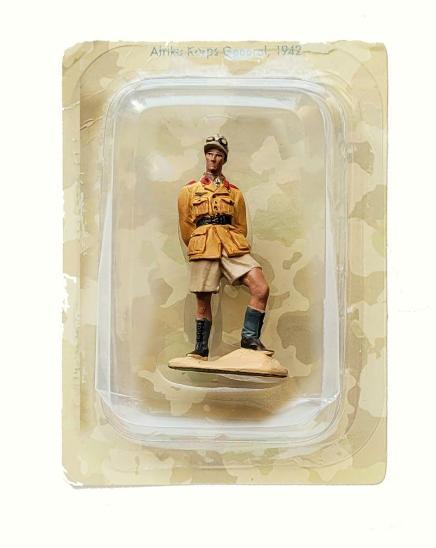 " AFRIKA KORPS GENERAL 1942 " NWW064 HOBBY AND WORK TERZO REICH 