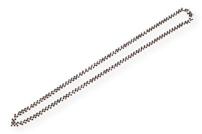 Stříbrný náhrdelník s granátovmi kamínky 45,5 cm
