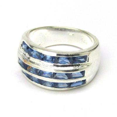 Stříbrný prsten s topazy