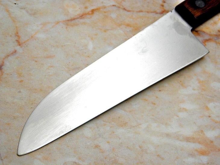 30/ Kvalitní Japonský kuchyňský nůž . Rucni vyroba.