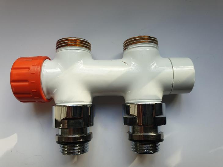 Výprodej - termostatický středový ventil přímý M30x1,5 - bílá COMAP - Stavebniny