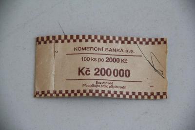 papírová páska na bankovky 100kx po 2000 Kč Komerční Banka a.s.