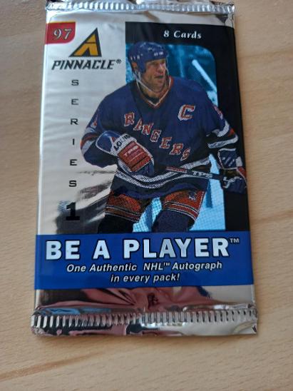 Balíček hokejových karet - Pinnacle be a player 97/98 s1 - Sportovní hokejové karty