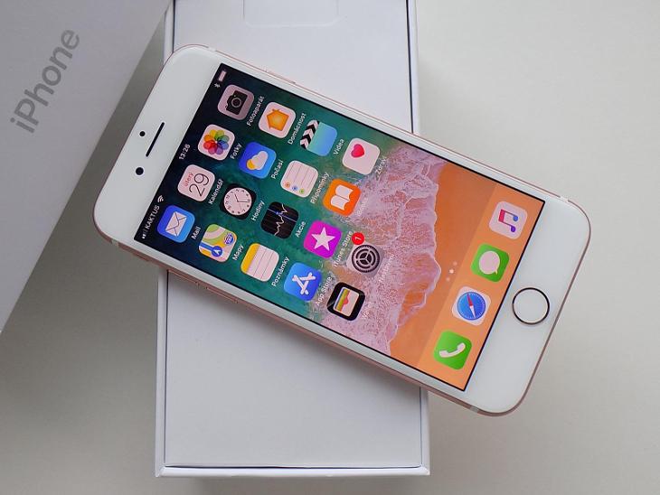 APPLE iPhone 7 32GB Rose Gold - ZÁRUKA 12 MĚSÍCŮ - KOMPLETNÍ BALENÍ