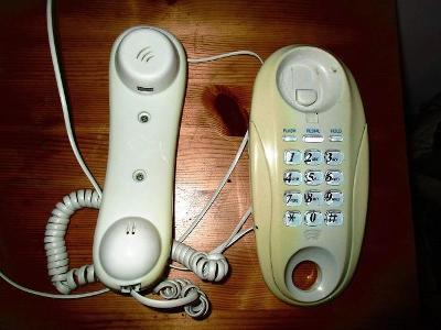 TLAČÍTKOVÝ TELEFON CONCORD OD 1,-kč !!!