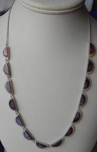 Starý stříbrný náhrdelník s perleťovými půlměsíci - 925/1000 - 50 cm