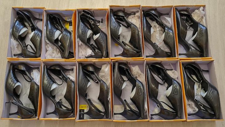 Výprodej! Dámská obuv Koka 3069-7 black, celkem 12 párů !