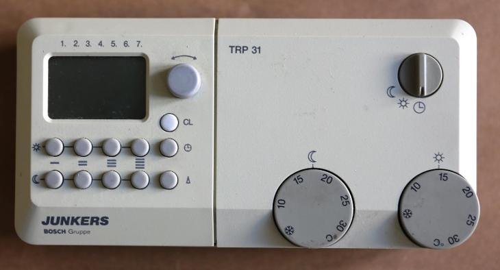 Termostat junkers TRP 31, vadný na náhradní součástky - Stavebniny
