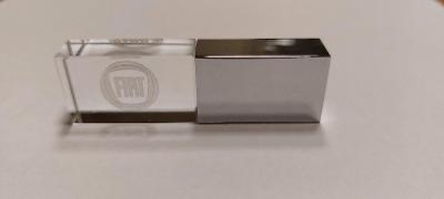 USB flash disk Fiat 64GB - bílé podsvícení