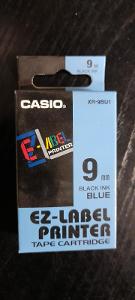 Popisovací páska CASIO EZ-LABEL XR-9BU1, 9mm, Black Ink on Blue Tape