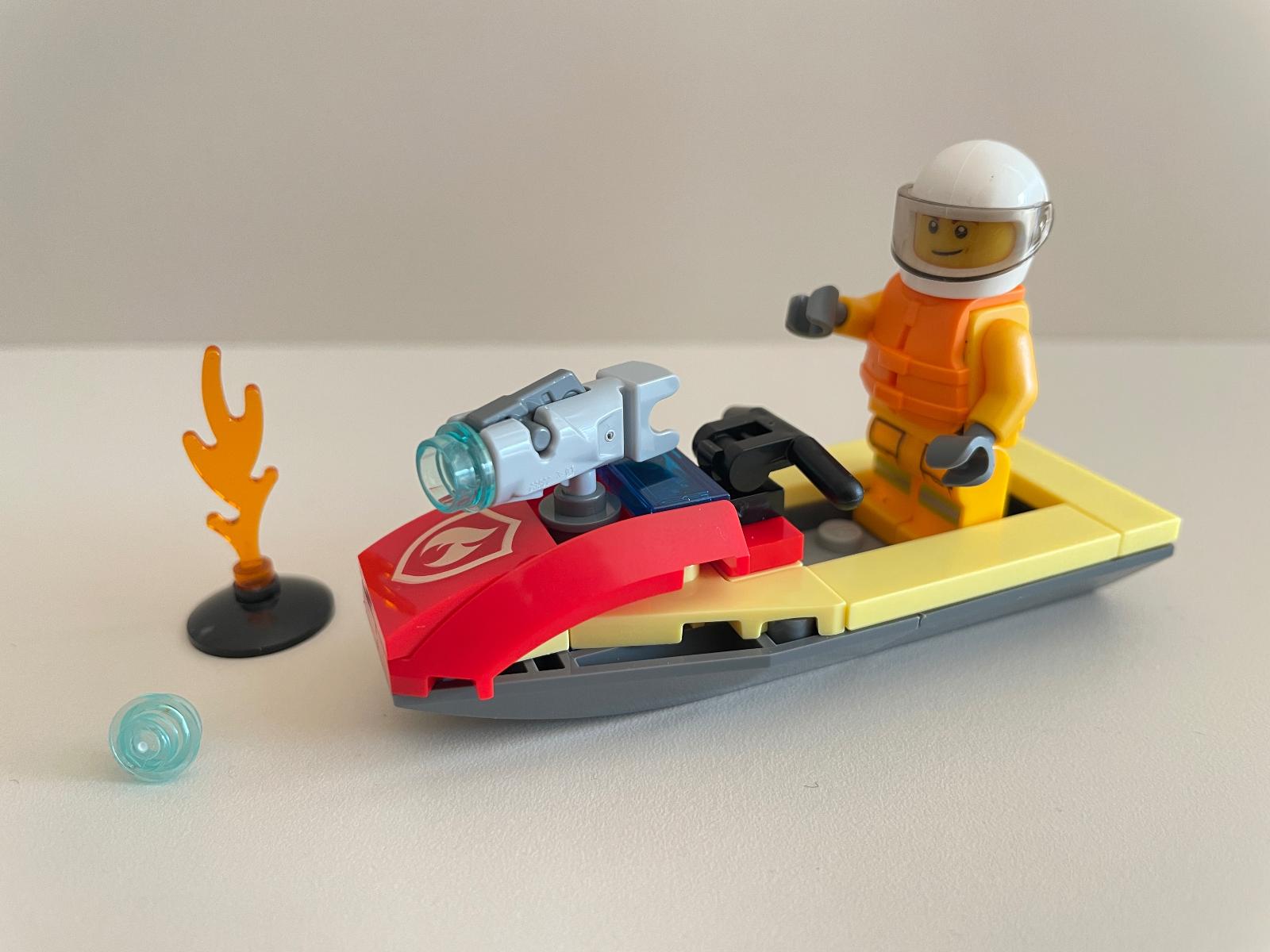 Lego City 30368 - Hasičský vodný skúter - Hračky
