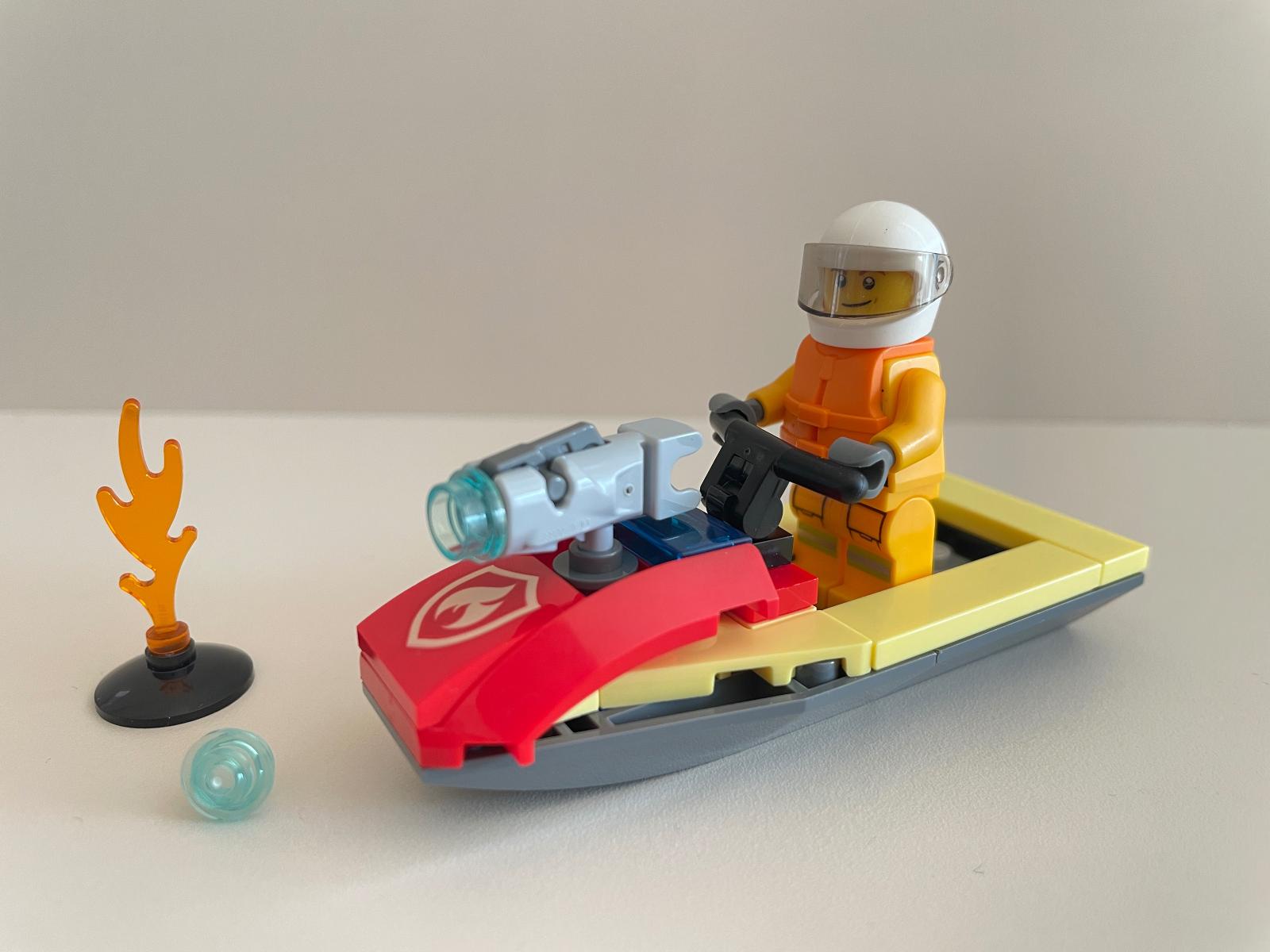 Lego City 30368 - Hasičský vodný skúter - Hračky