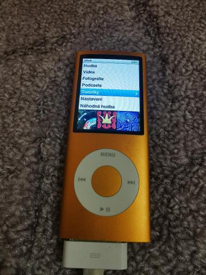 Apple iPod Nano  8 GB  