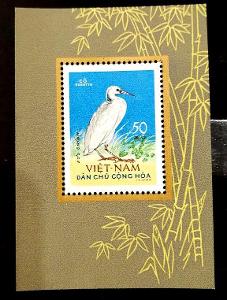 FAUNA - ptáci Severní Vietnam 1963 Mi B 8 (281) ** aršík