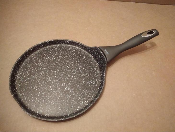 Pánev na palačinky Granite Dark Brown 26 cm - Poškozené ( BC 479 Kč ) - Vybavení do kuchyně