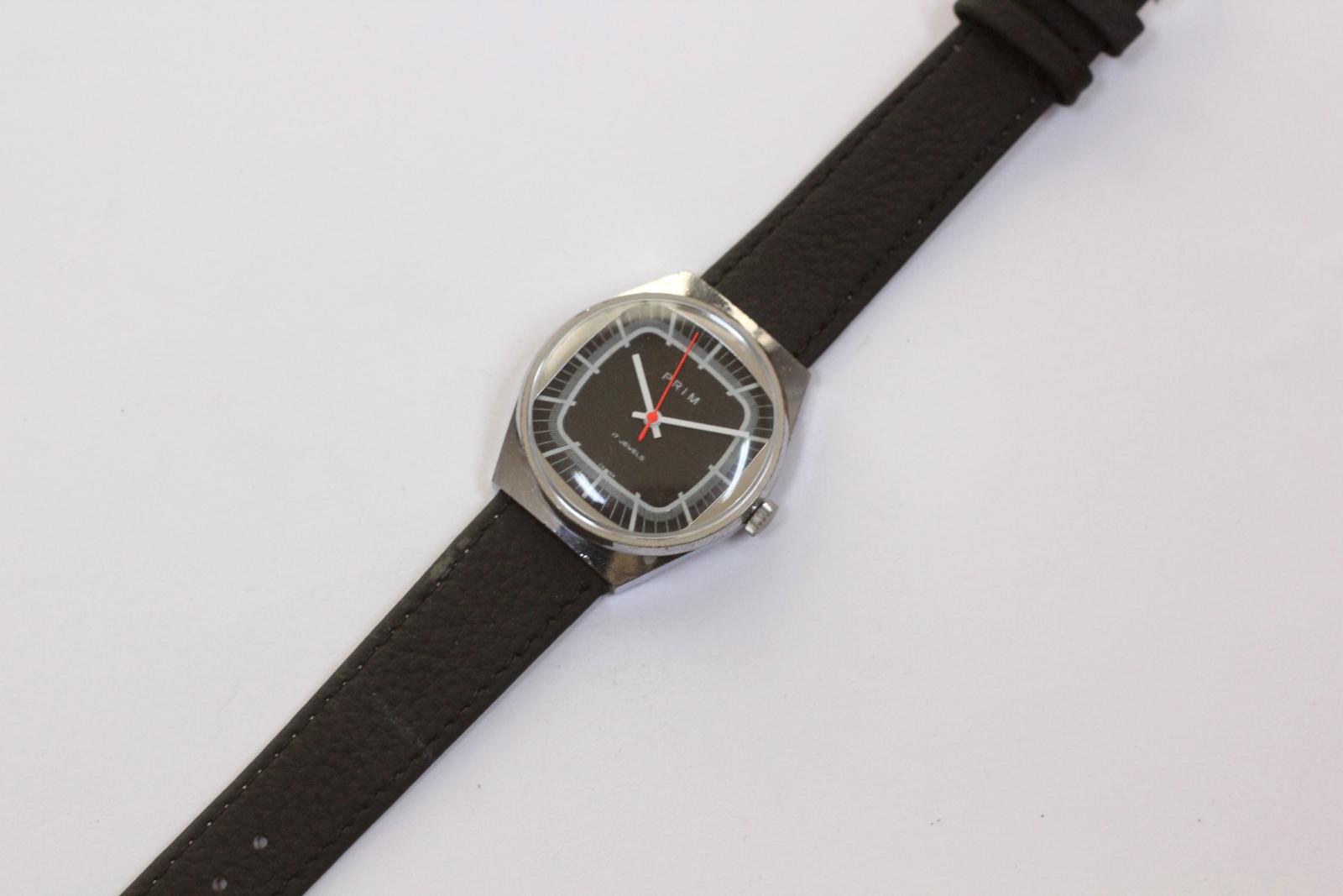 pánské hodinky PRIM 66, černý číselník - Starožitnosti