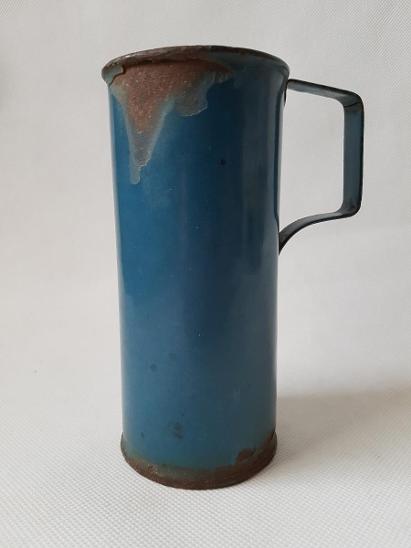 Stará smaltovaná odměrka modrý smalt 1/2 litru