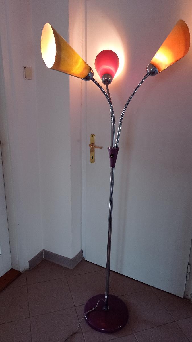 stojací lampa - Zariadenia pre dom a záhradu