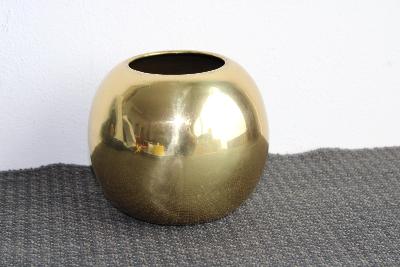 K9. Mosazná váza koule  15 cm