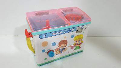 MADE IN JAPAN - Stará hračka - automatická plechová pračka 