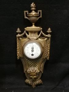 St. konzolové bronzové hodiny Ludvík XVI
