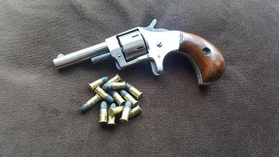 Historický revolver Defender  cal.22RF SA 1876 Nádherný původní stav
