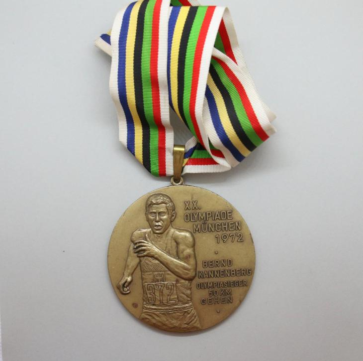 Bronzová medaile 50 Km chůze 1977 - Faleristika