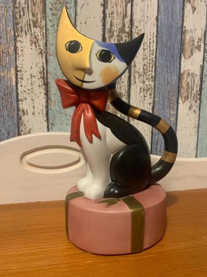 Velká  figurka kočky s hrací melodií zn. Goebel R. Wachtmeister