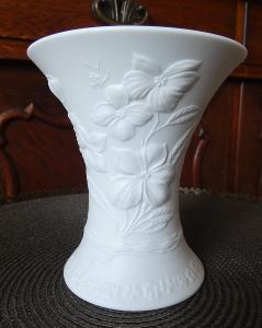 Designová váza porcelán Kaiser Germany, biskvitový povrch, 13 cm