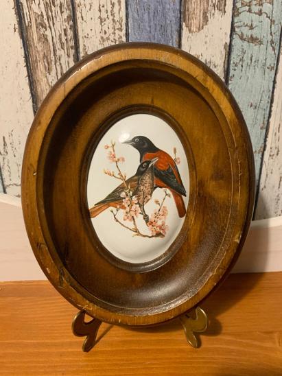 2 x Krásný keramický obrázek s ptáčkem v dřevěném rámu 
