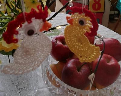 Velikonoční kuřata k zavěšení na větvičku do vázy