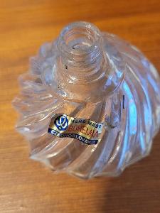 věci z půdy - skleněný flakon na parfém - hand made bohemia 